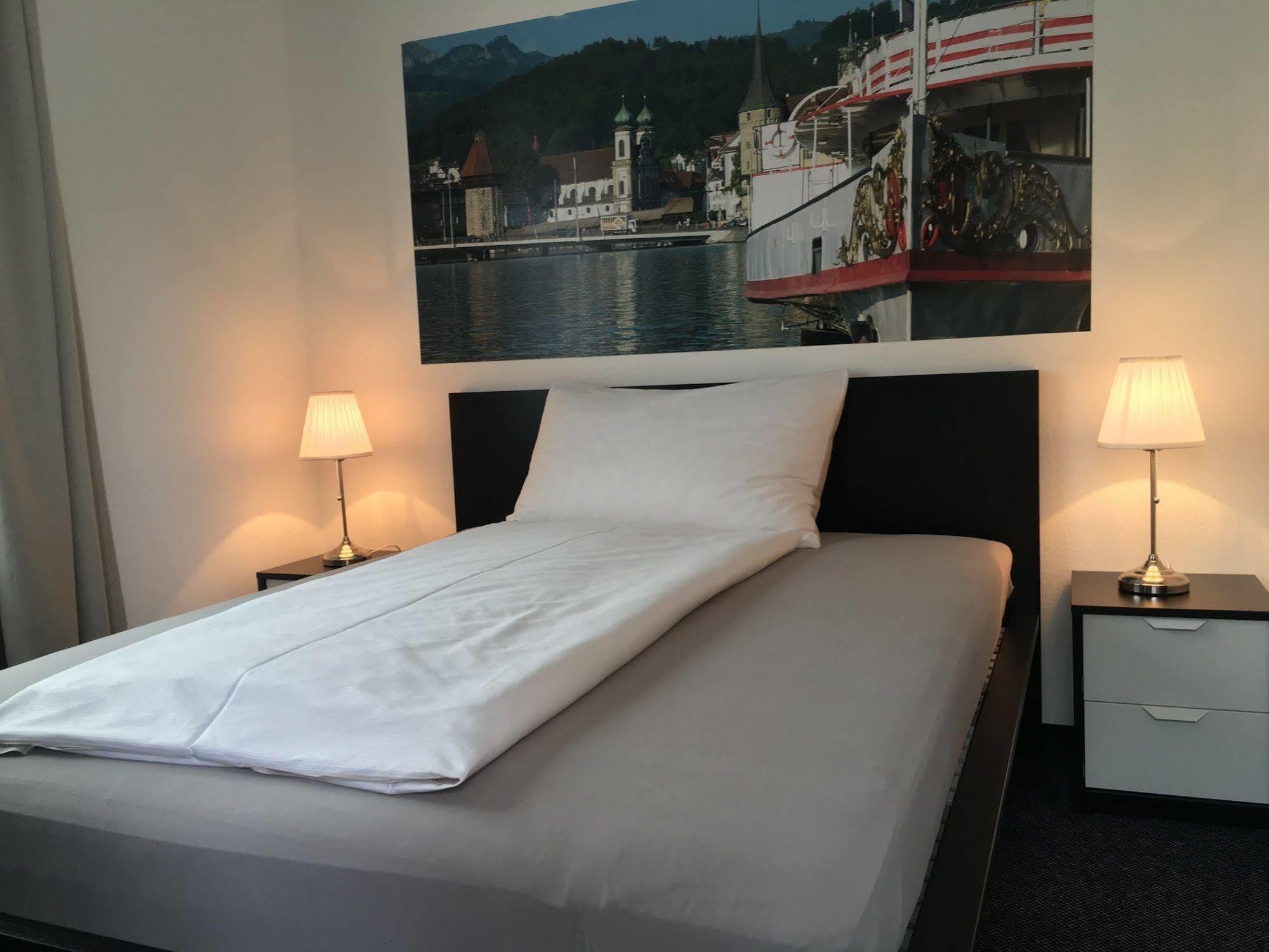 Hotel Spatz Luzern Exteriör bild